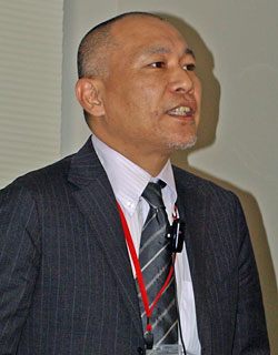 吉田 睦 氏