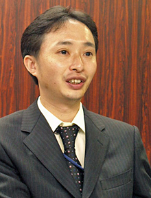 岸田　正博氏