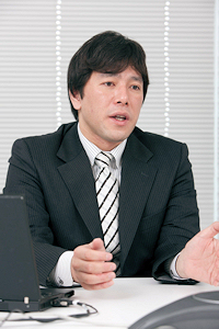 柳橋 達也氏