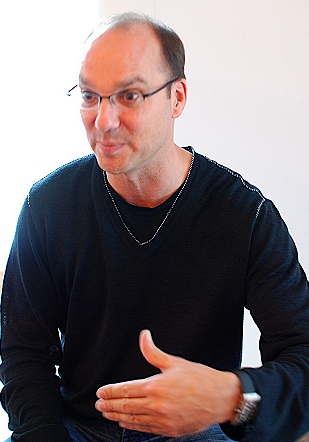 「標準のチェックツールとしてテストスイートも提供できますよ」Androidの親、アンディ・ルービン氏