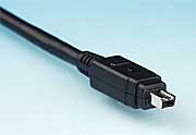 IEEE 1394の4ピン・コネクタ