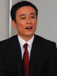 maneo01.jpg
