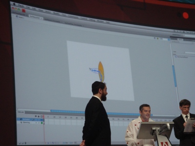 「Flash CS4」で、サーフボードが背骨をくねらせるような動きをするアニメーションを作成